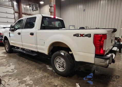 2017 Ford F250 Super Duty из США, поврежденный, VIN 1FT7W2B65HEC97775